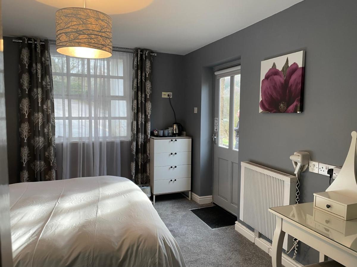 The Sycamore 3* Birch Vale